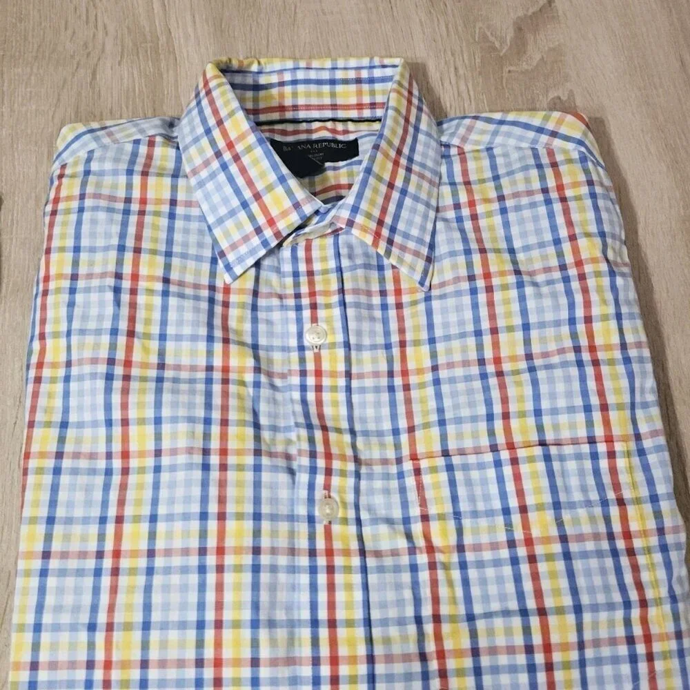 Lot Of 2 Mens Size M Banana Republic Non Iron Slim Fit Button Up Shirts Colorful